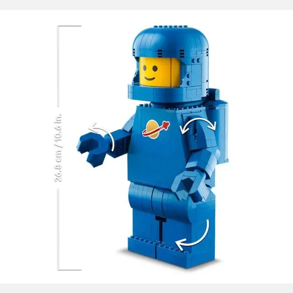 LEGO 40921 Up-Scaled Blue Astronaut Minifigure Brand New NIB in Hand - Picture 14 of 14